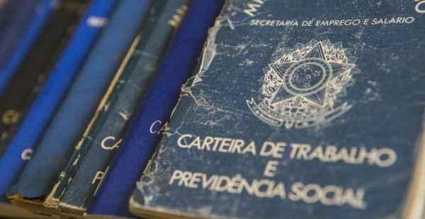 MP para gerar empregos de jovens antecipa reforma trabalhista de Bolsonaro
